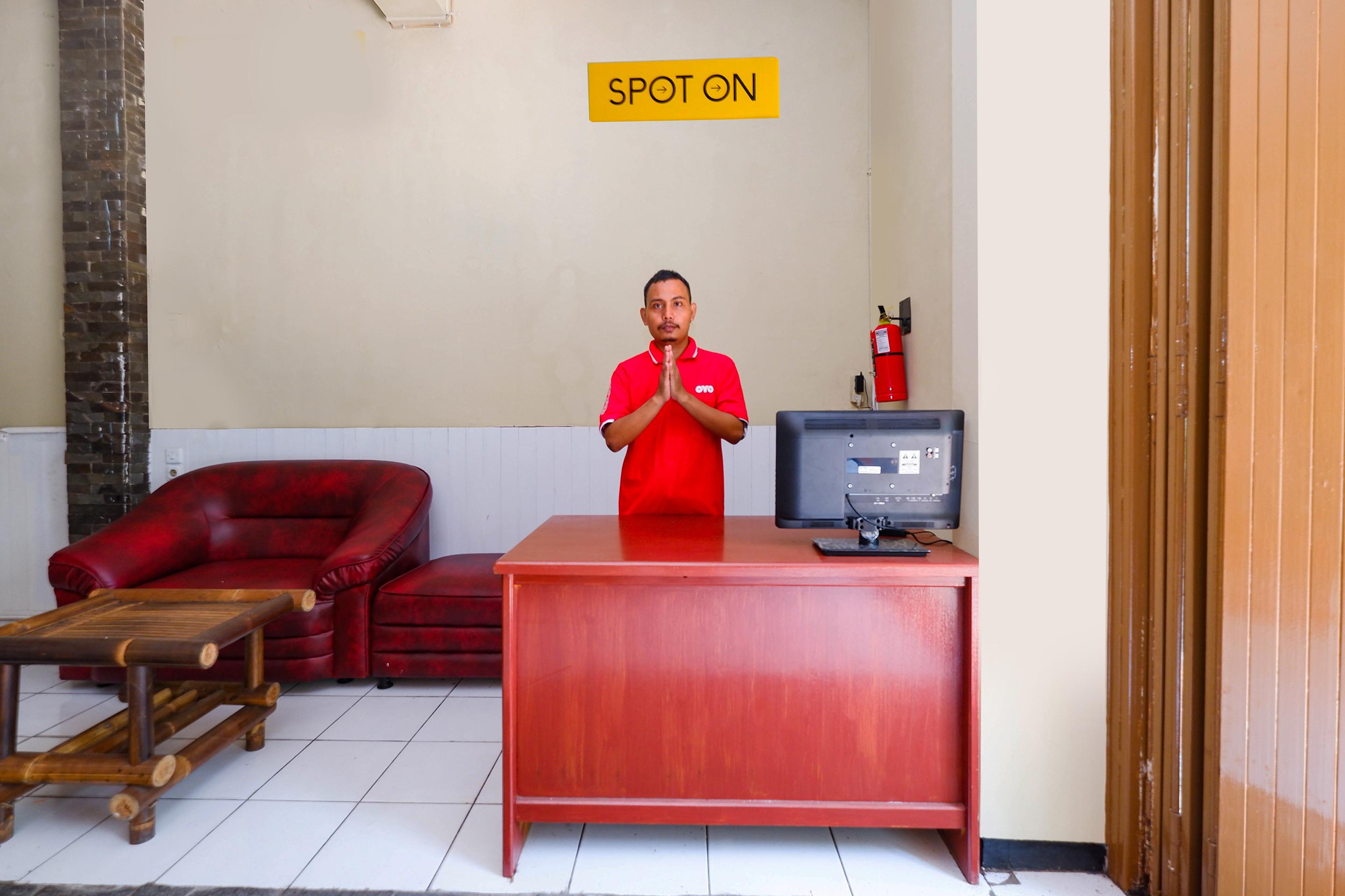 Oyo 2240 Simpang Tujuh 2*